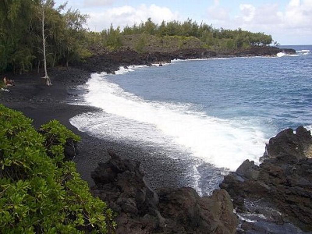 Oceanfront Cottage Near The Kalapana Lava Flows Kehena Bagian luar foto